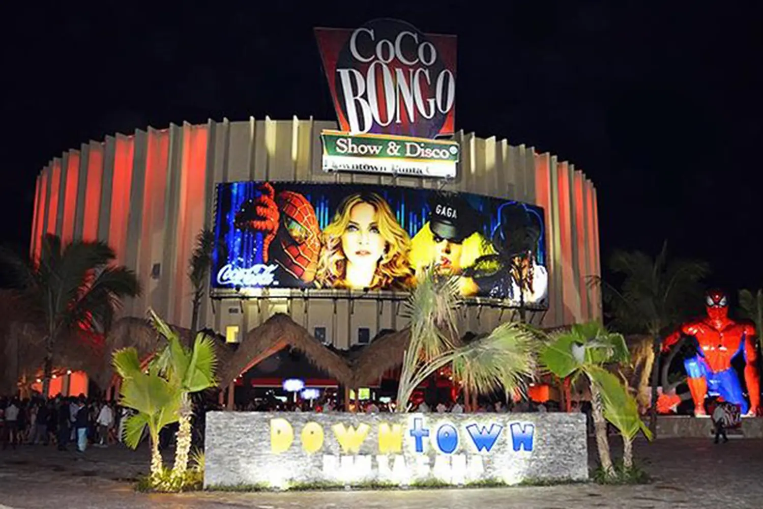 Traslado a Coco Bongo