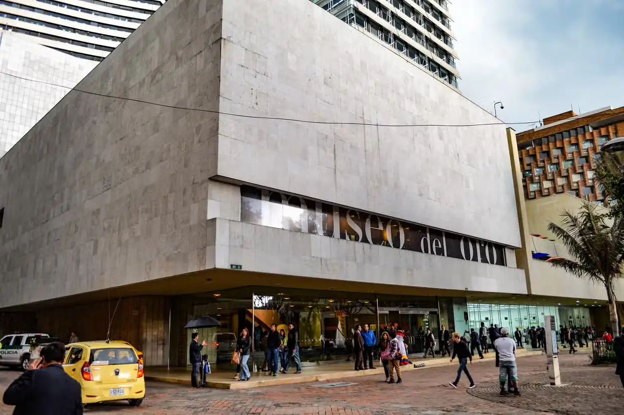 Fachada del Museo del Oro en Bogotá